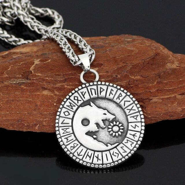 Odins-Glory Metal-chain Wolf Necklace With Viking Runes