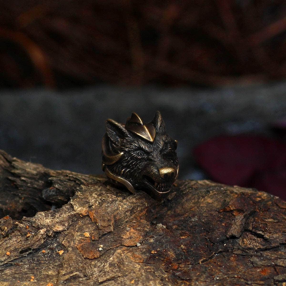 Wolf head bead shop