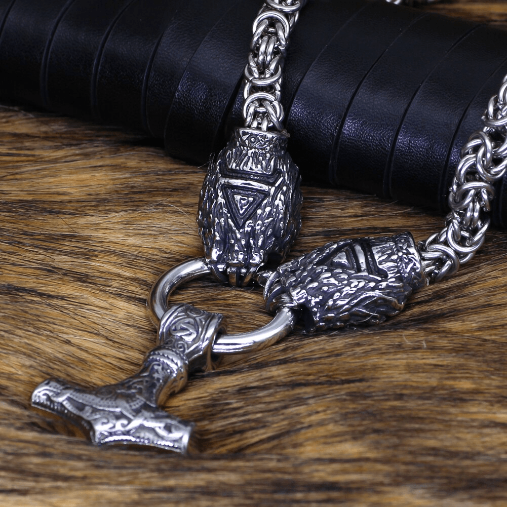 Viking 2025 king necklace